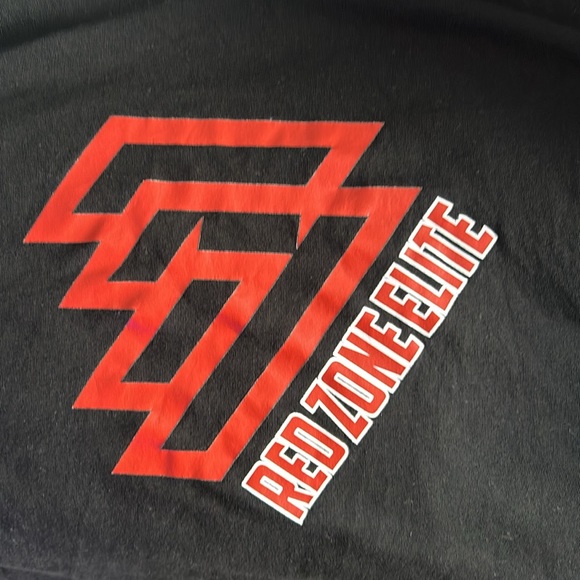 Black men’s tee - Picture 2 of 2